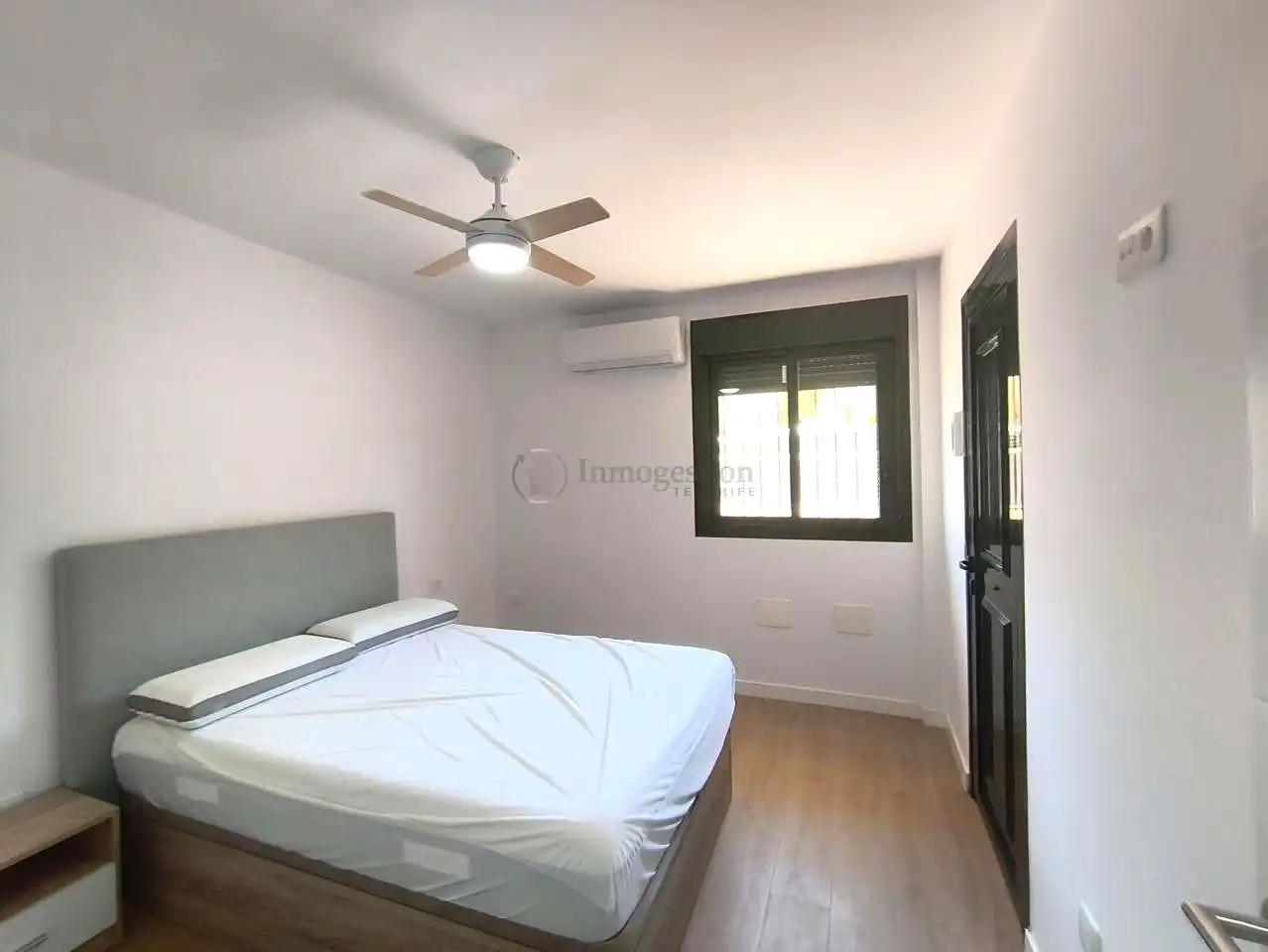 Habitación de Apartamento de alquiler en Arona con Aire acondicionado, Terraza y Amueblado