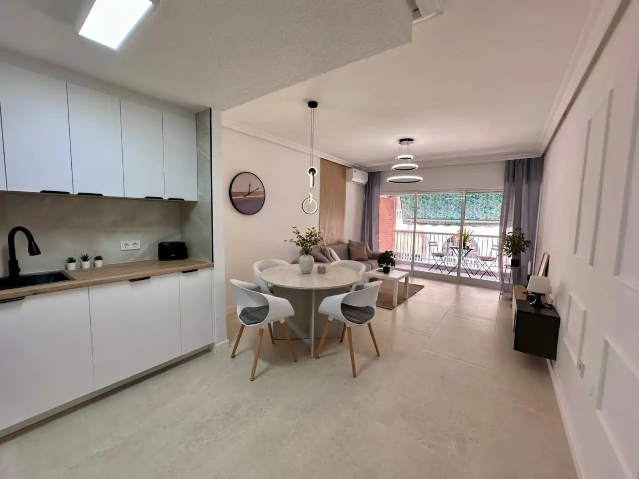 Comedor de Piso en venta en Torrevieja con Aire acondicionado, Calefacción y Terraza
