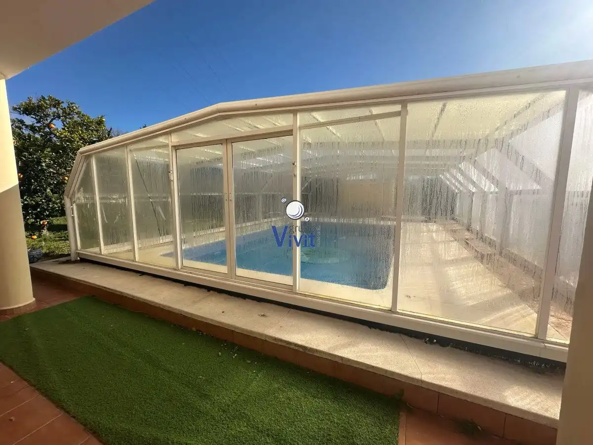 Piscina de Casa o xalet en venda en Alcalá de Guadaira amb Traster
