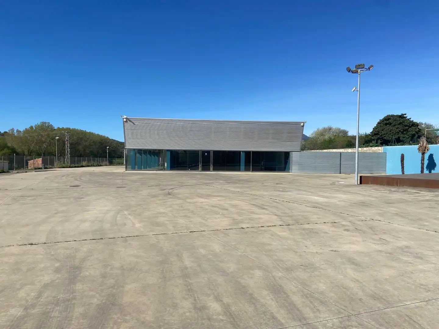 Vista exterior de Nave industrial en venta en Cornellà del Terri
