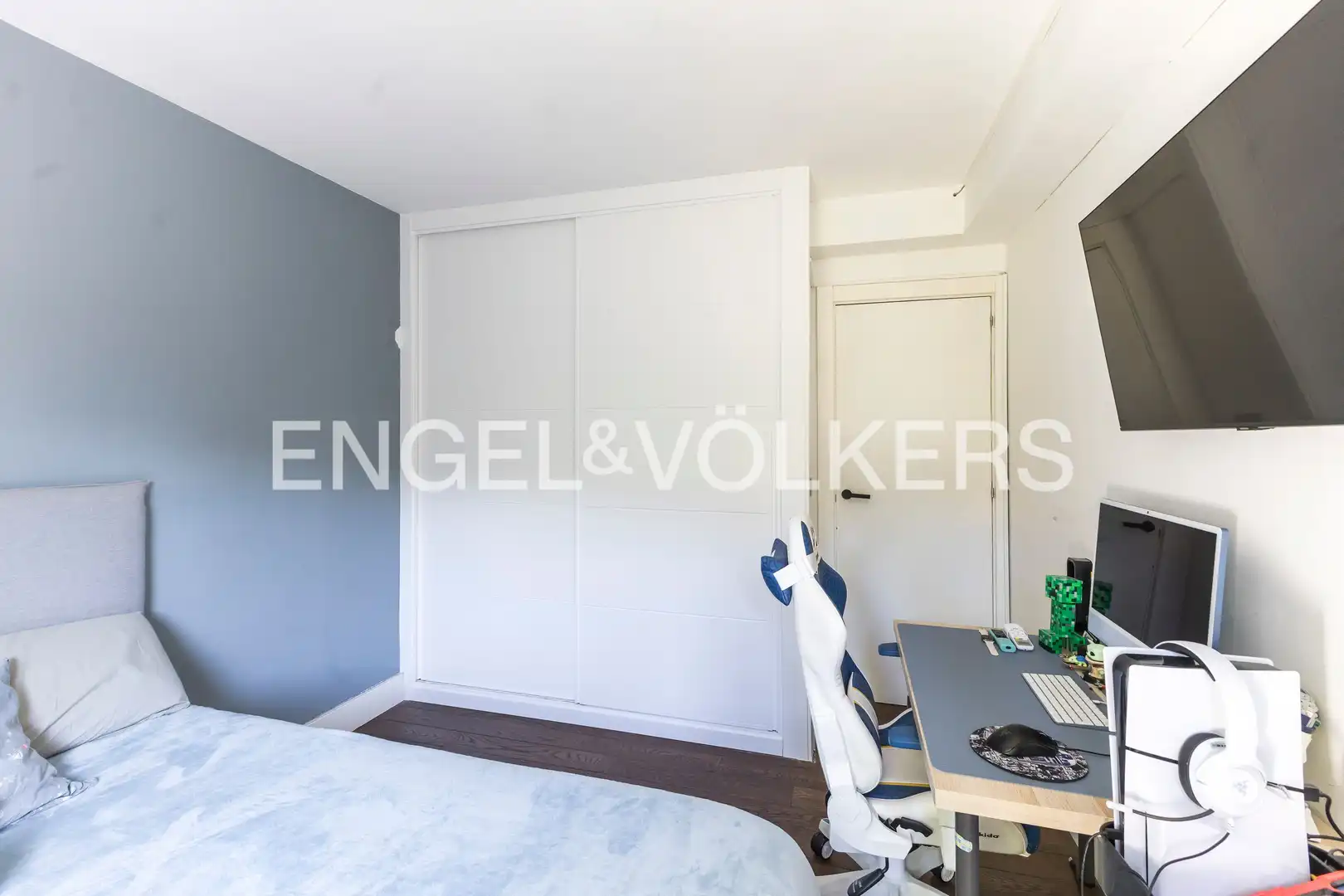Habitación de Casa o chalet en venta en Paracuellos de Jarama con Aire acondicionado, Calefacción y Jardín privado
