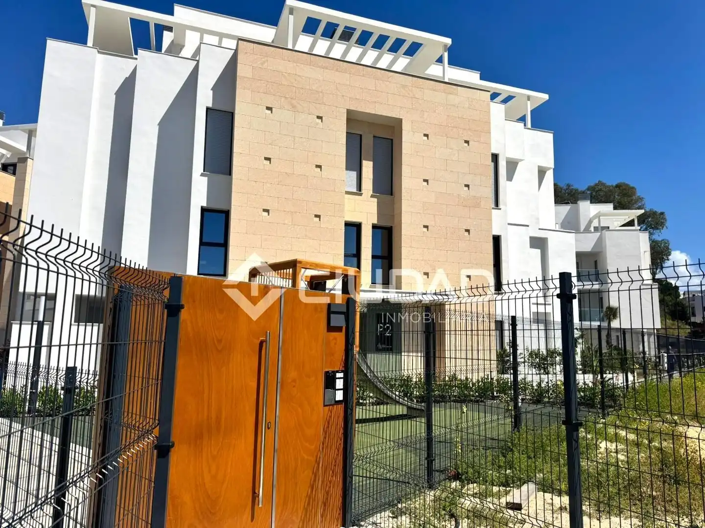 Vista exterior de Piso en venta en Sanlúcar de Barrameda con Jardín privado, Terraza y Trastero