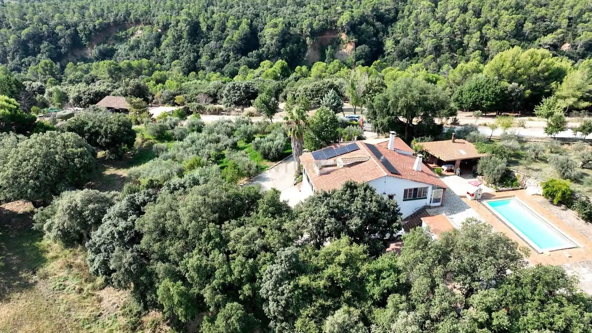 Exterior view of Houses for sale in Terrassa  with Air Conditioner, Private garden and Storage room