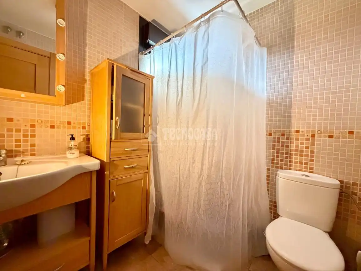 Baño de Casa o chalet en venta en Serracines con Calefacción y Jardín privado