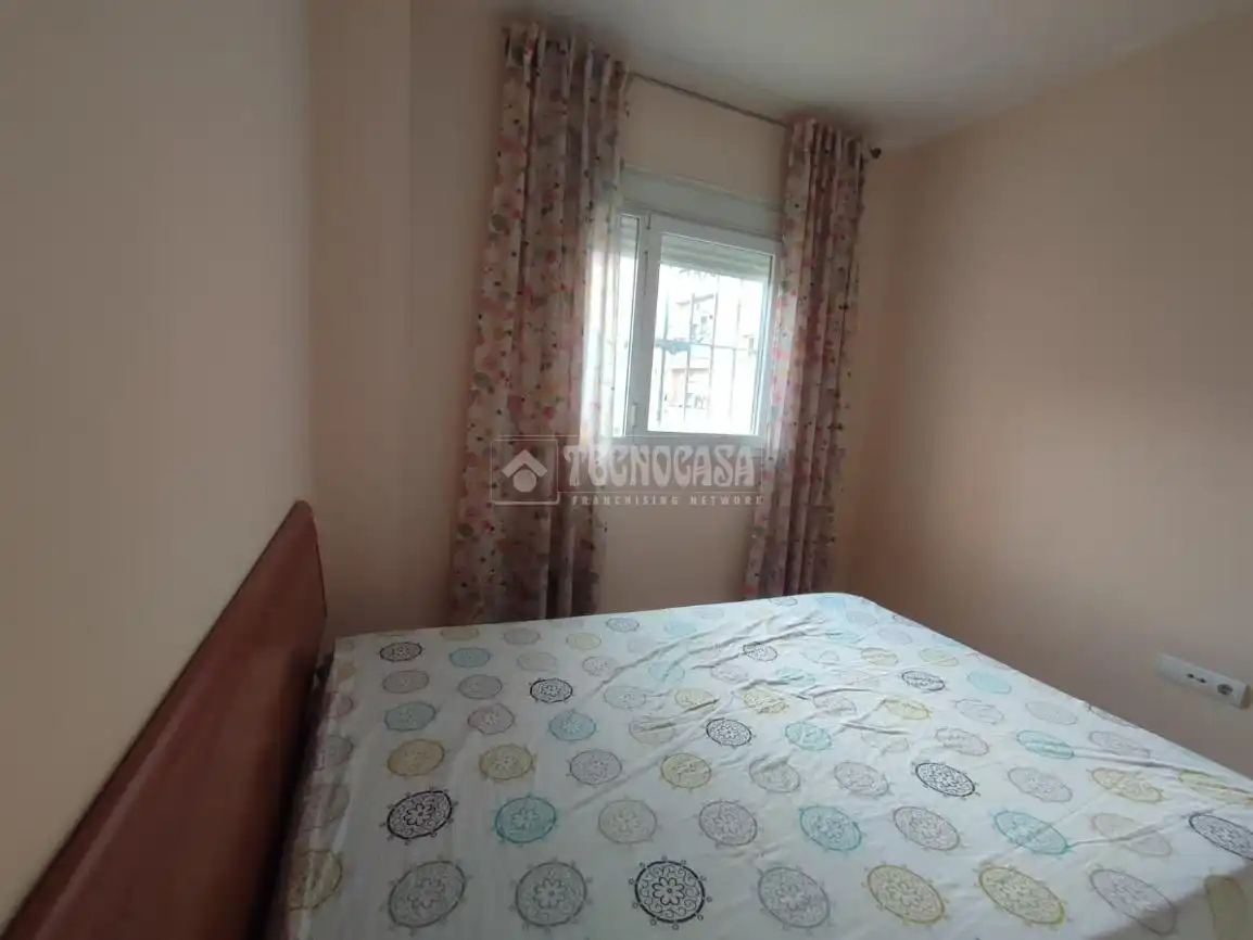 Bedroom of Flat for sale in Sevilla  with Air Conditioner, Terrace and Furnished