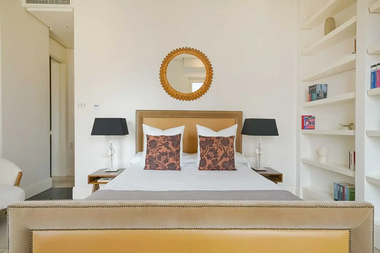 Habitación de Apartamento de alquiler en Madrid con Aire acondicionado, Calefacción y Amueblado