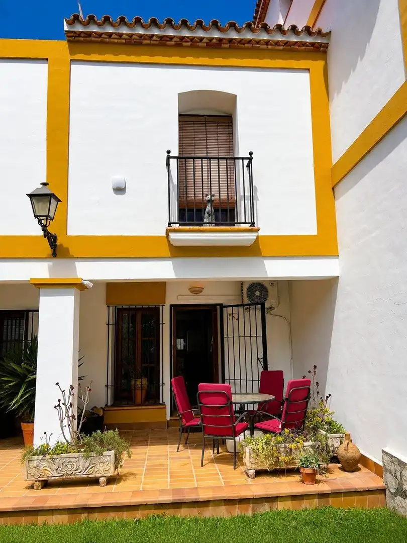Adosado con balcón en venta en La Sella, imagen 4