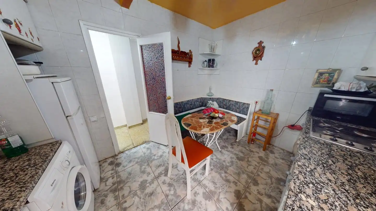 Piso con ascensor en venta en Isabel La Católica, imagen 3