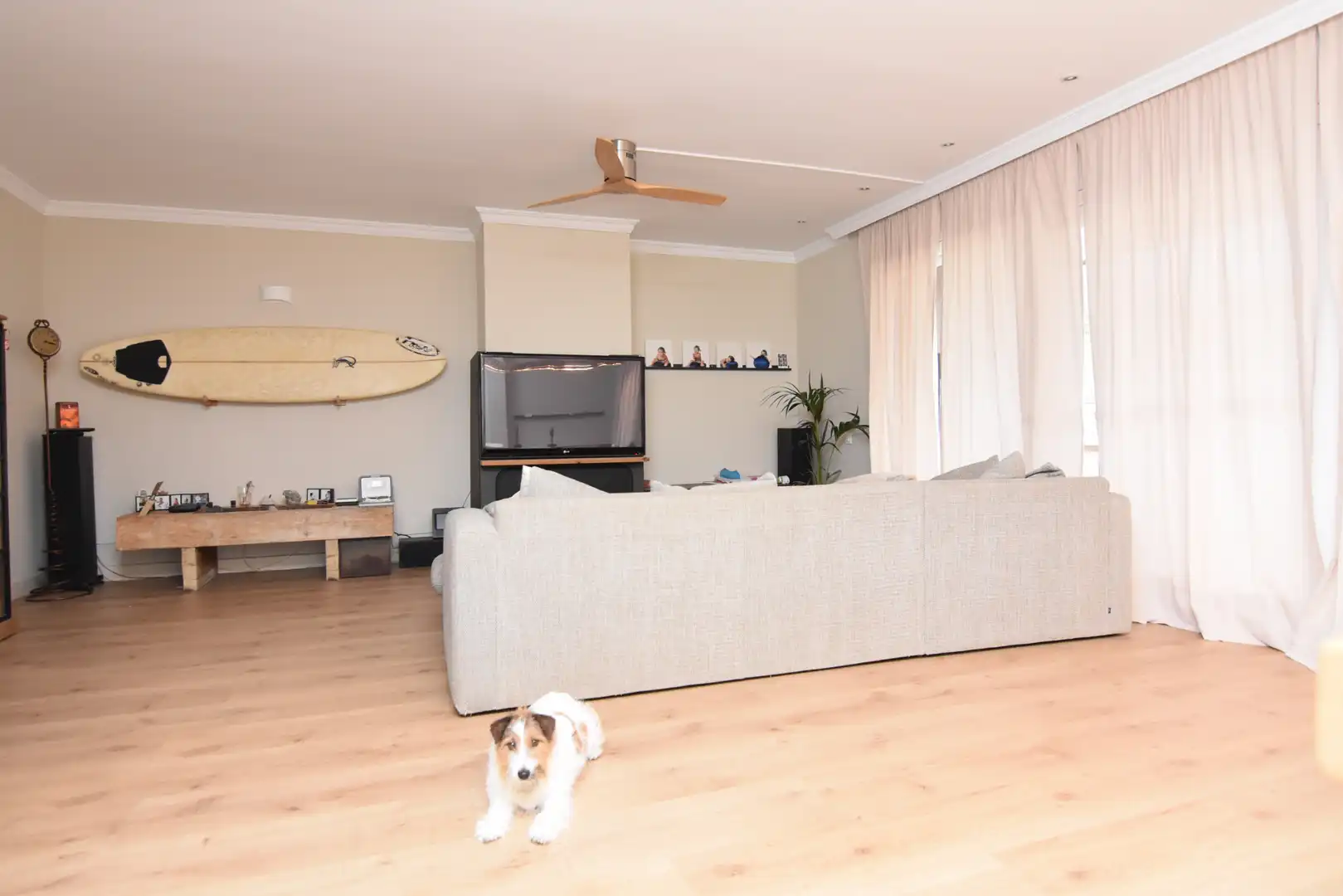 Sala d'estar de Casa adosada en venda en Sant Vicenç de Montalt amb Calefacció, Jardí privat i Parquet