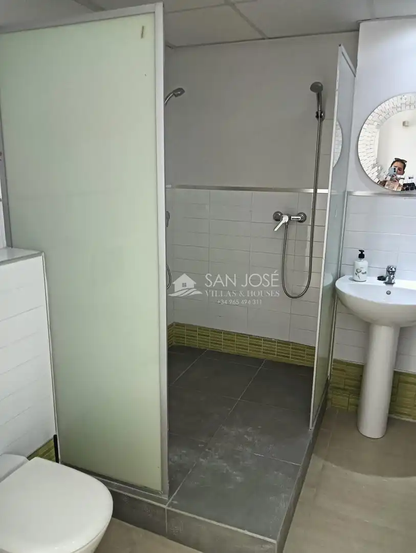 Bathroom of Office for sale in Santa Pola