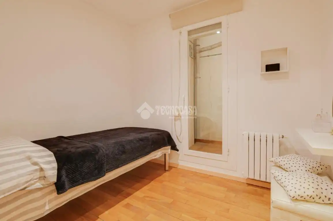 Casa aparellada amb terrassa en venda a Centre - Can Nadal, imagen 43
