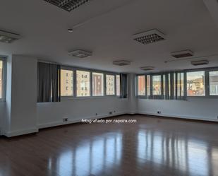 Office to rent in  Barcelona Capital  with Air Conditioner and Heating