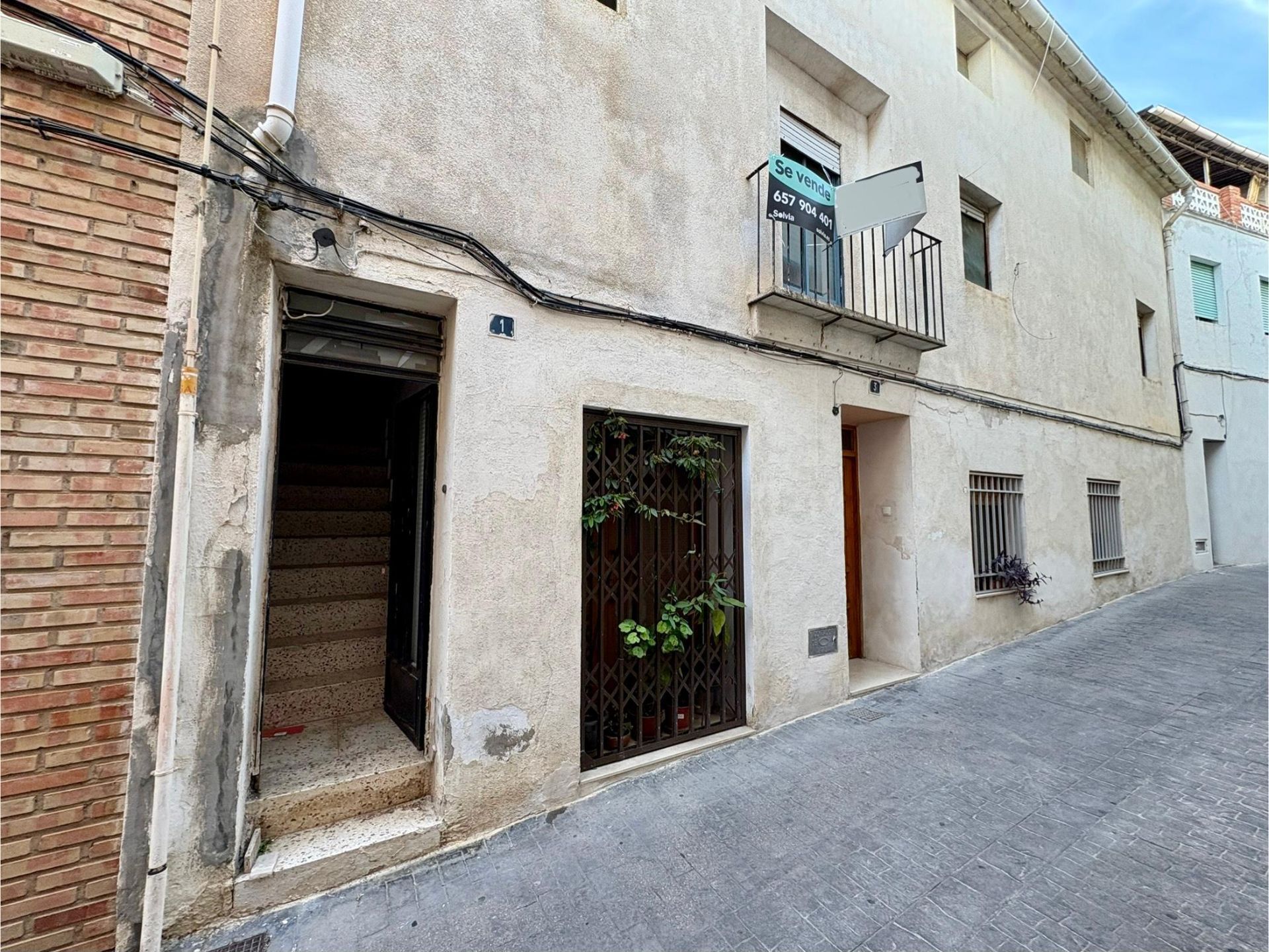 Vista exterior de Casa adosada en venda en Agullent