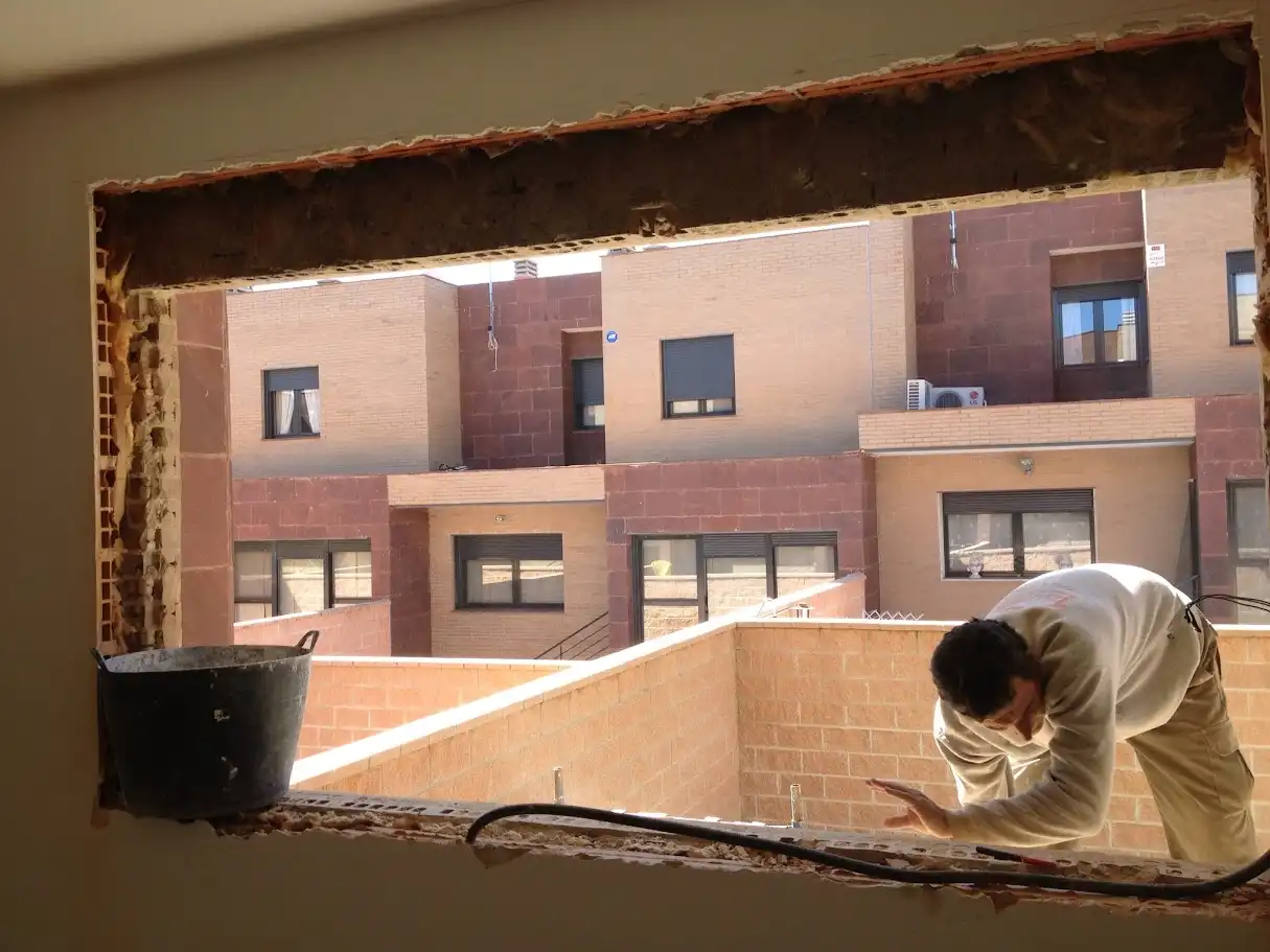 Vista exterior de Casa adosada en venta en Ciudad Real con Aire acondicionado, Calefacción y Jardín privado
