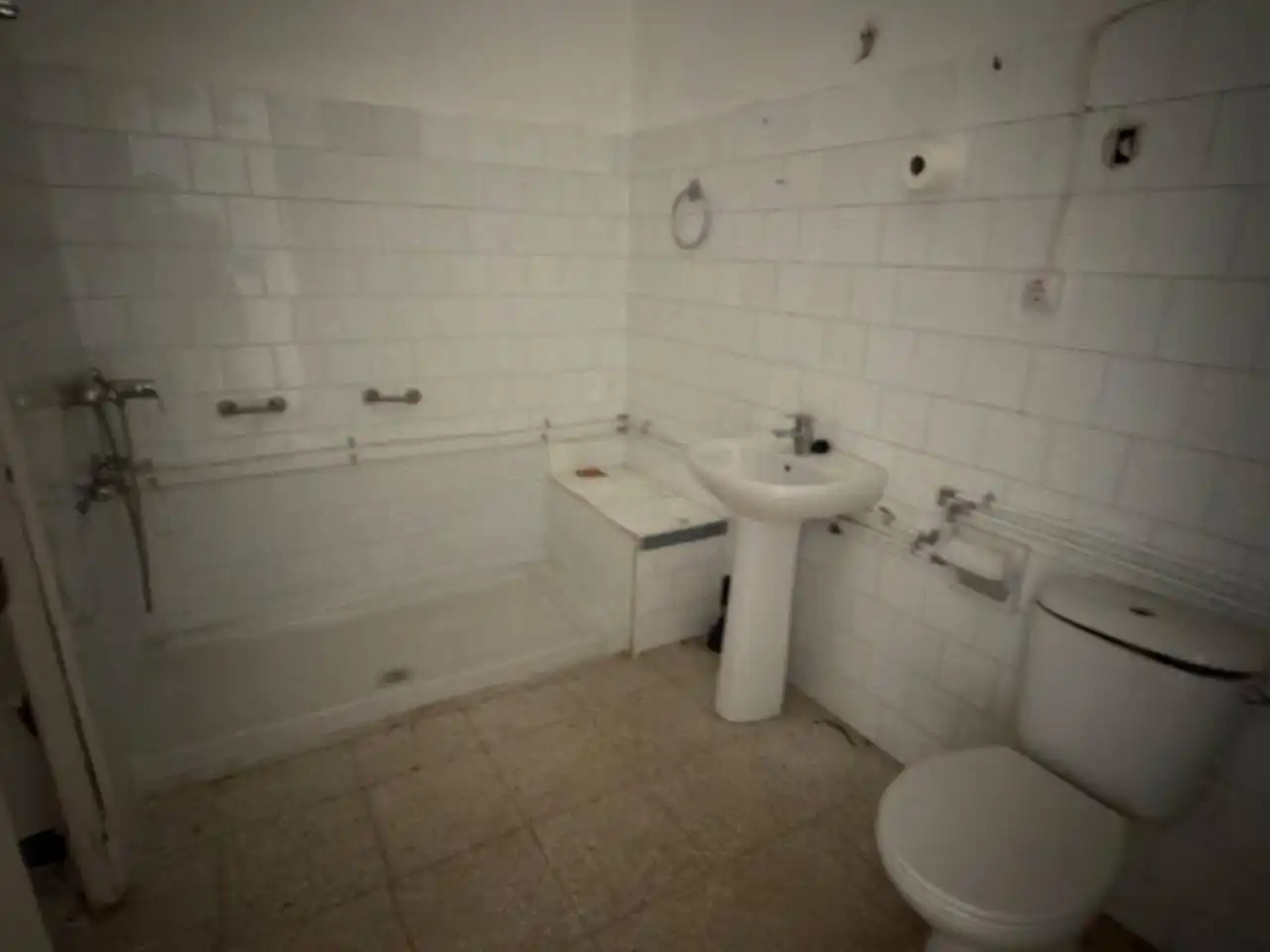 Baño de Piso en venta en Osuna