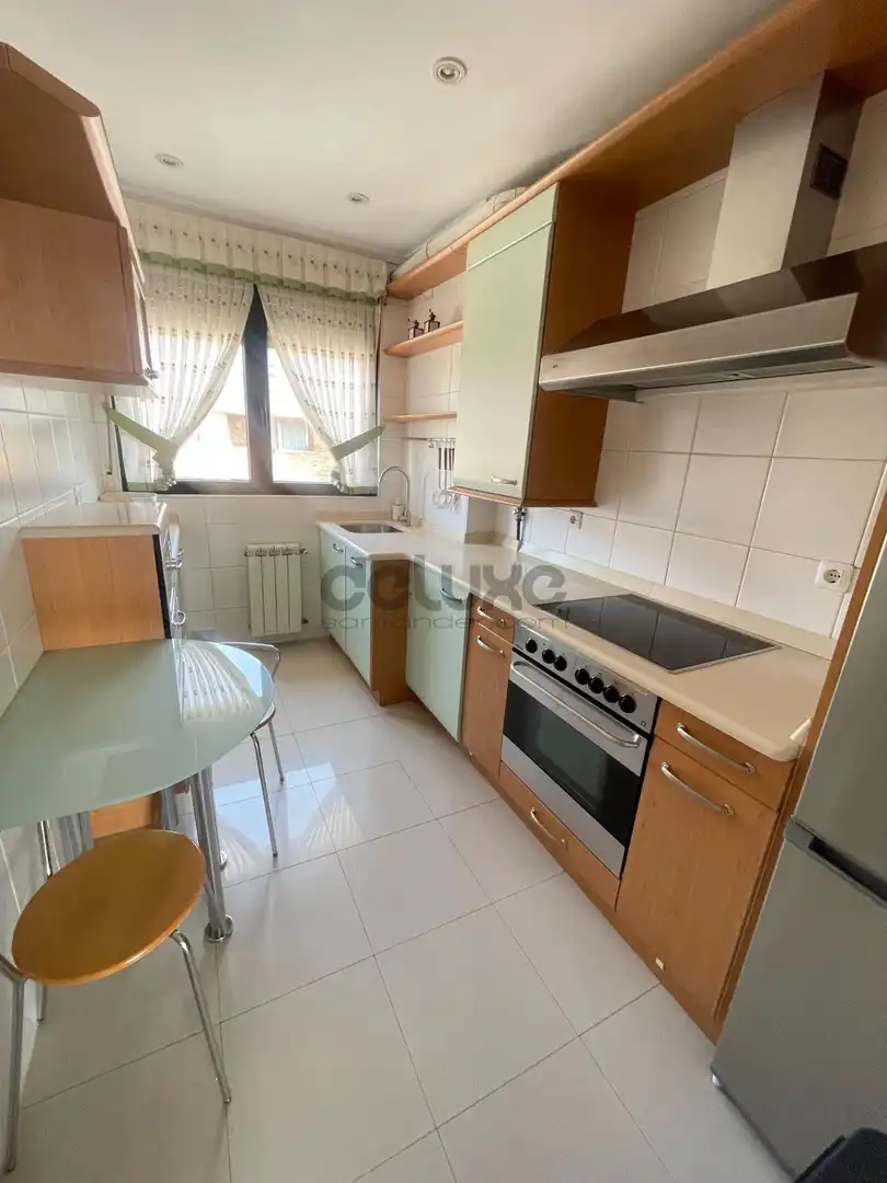 Kitchen of Flat for rent in Santander  with Heating and Furnished
