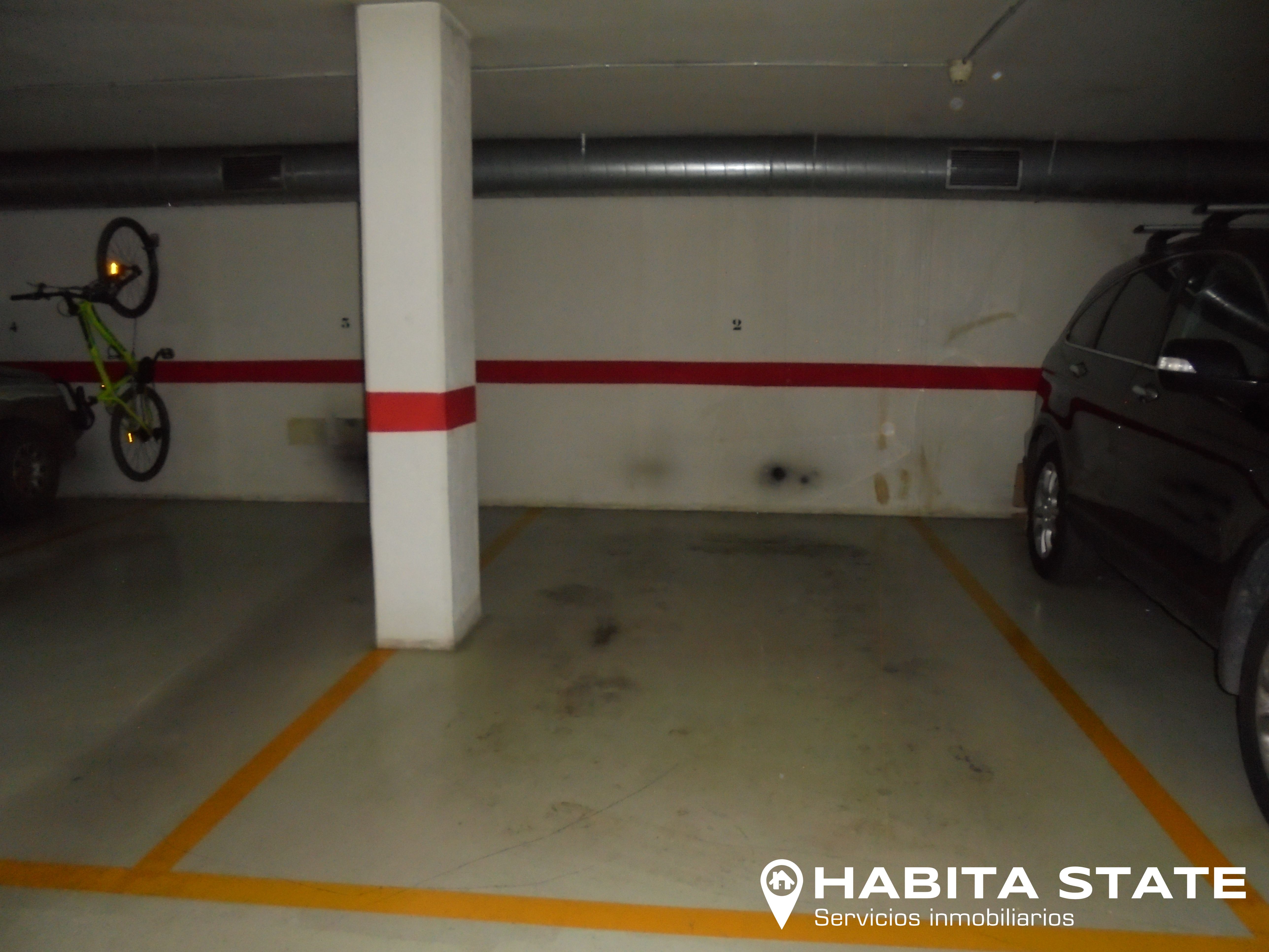 Aparcament de Garatge en venda en  Almería Capital