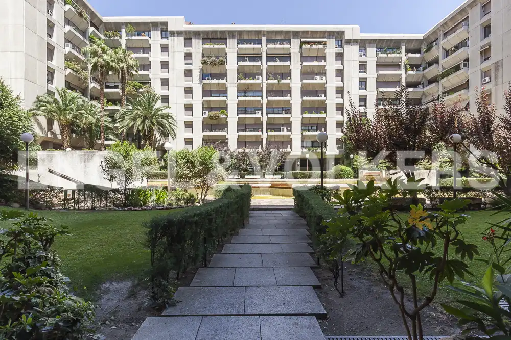 Exterior view of Flat for rent in Madrid  with Air Conditioner, Heating and Private garden