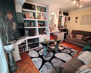 Living room of Flat for sale in Portugalete  with Heating, Parquet flooring and Furnished