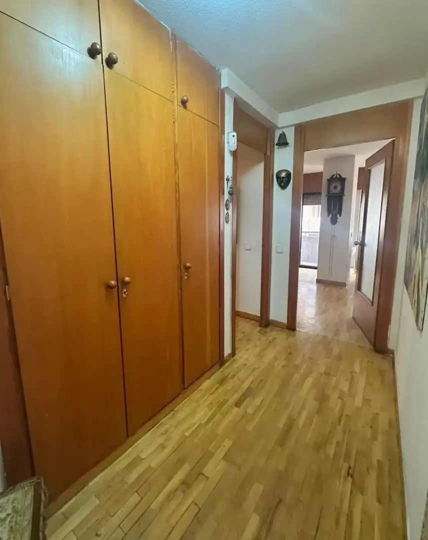 Pis en venda en León Capital  amb Calefacció, Parquet i Terrassa