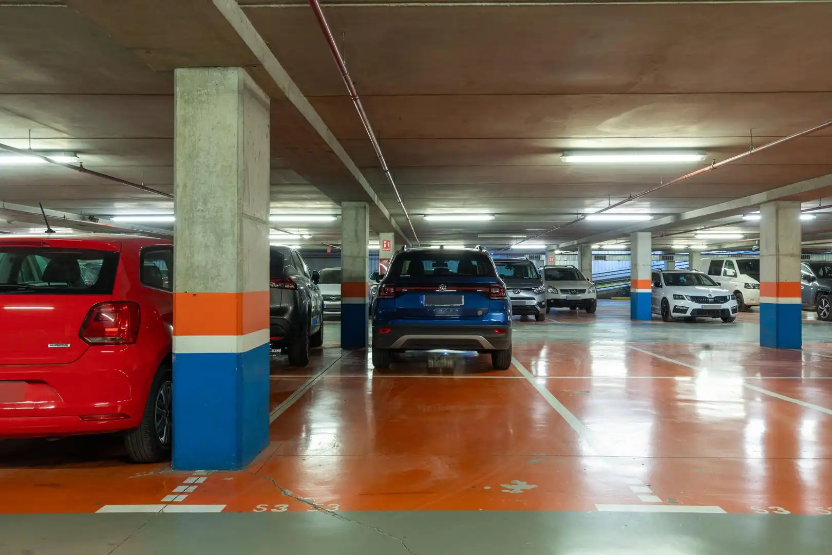 Parking of Flat for sale in Barcelona  with Air Conditioner, Heating and Parquet flooring