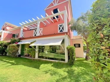 Apartament amb piscina en venda a Nueva Umbría