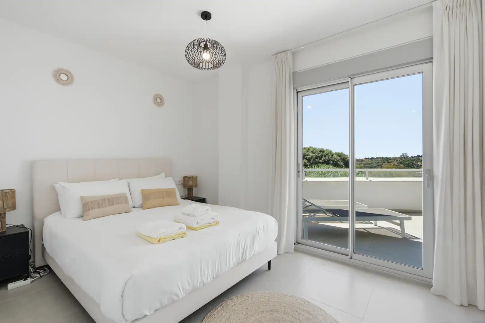 Habitación de Ático en venta en Estepona con Aire acondicionado, Terraza y Piscina