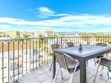Apartament amb ascensor en venda a Calle CALDERON DE LA BARCA 32