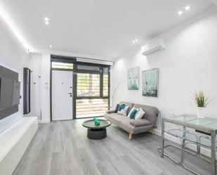 Living room of Flat to rent in  Madrid Capital  with Air Conditioner