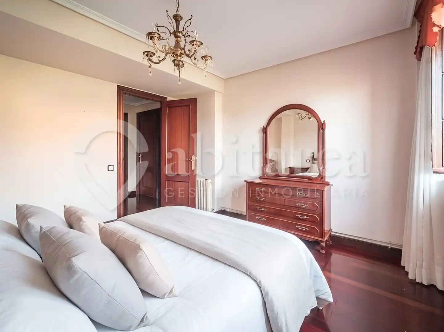 Bedroom of Country homes for sale in Camargo  with Heating, Private garden and Parquet flooring