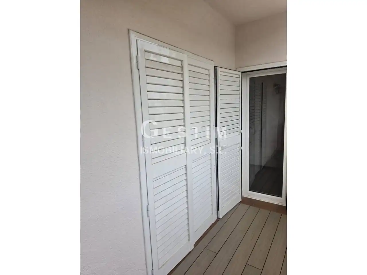 Habitación de Piso en venta en Vic con Calefacción, Trastero y Balcón