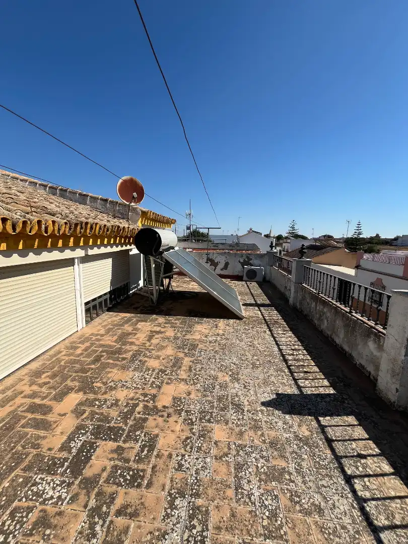Vista exterior de Casa o xalet en venda en Villanueva del Ariscal amb Aire condicionat, Traster i Piscina