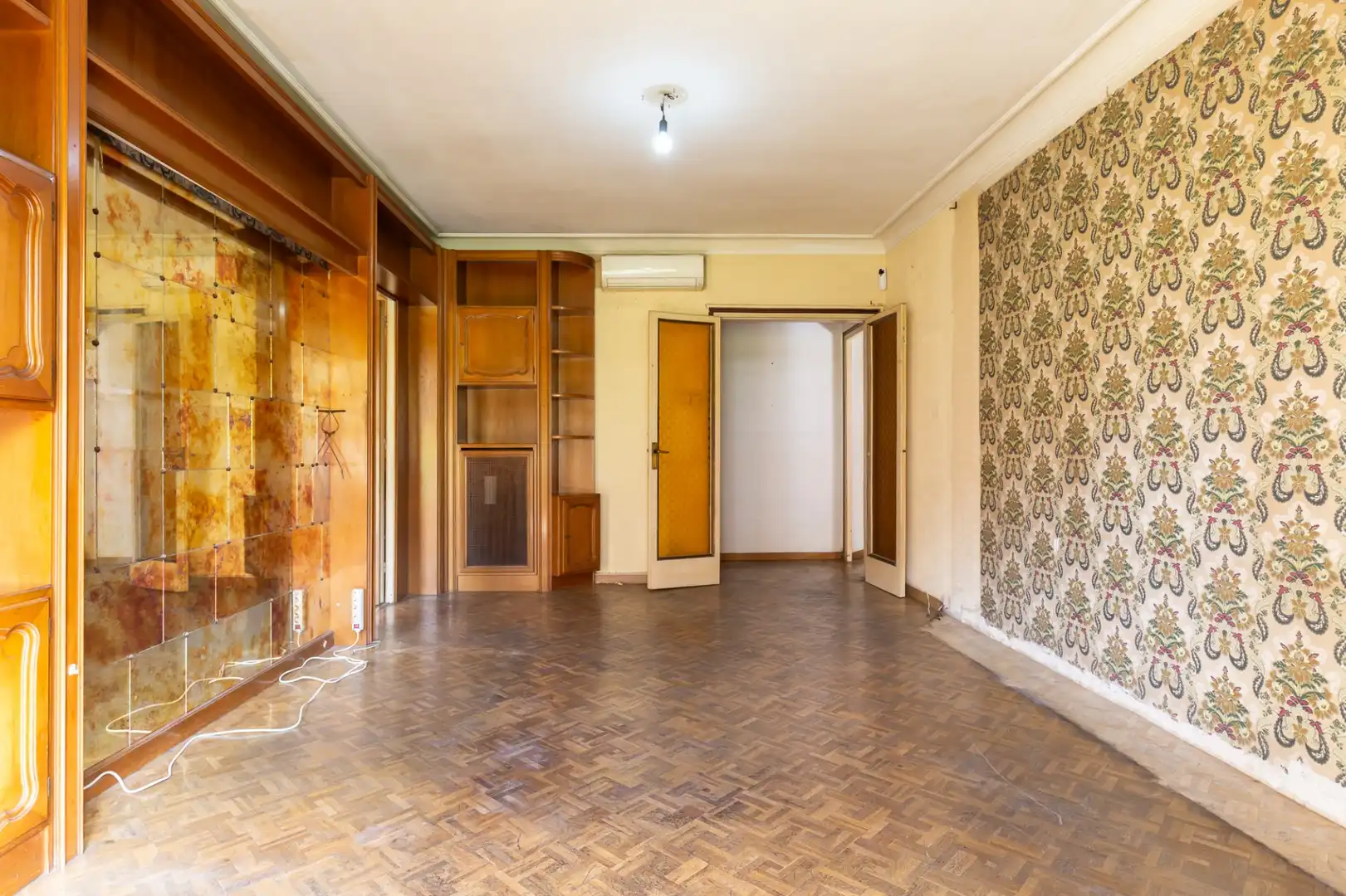 Piso en venta en Barcelona con Aire acondicionado, Calefacción y Terraza