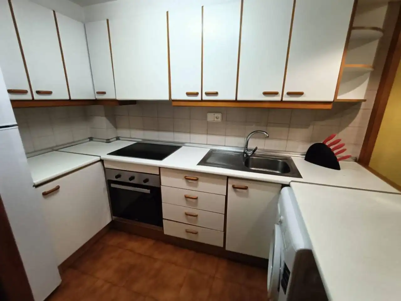 Cocina de Piso en venta en Girona con Calefacción, Terraza y Amueblado