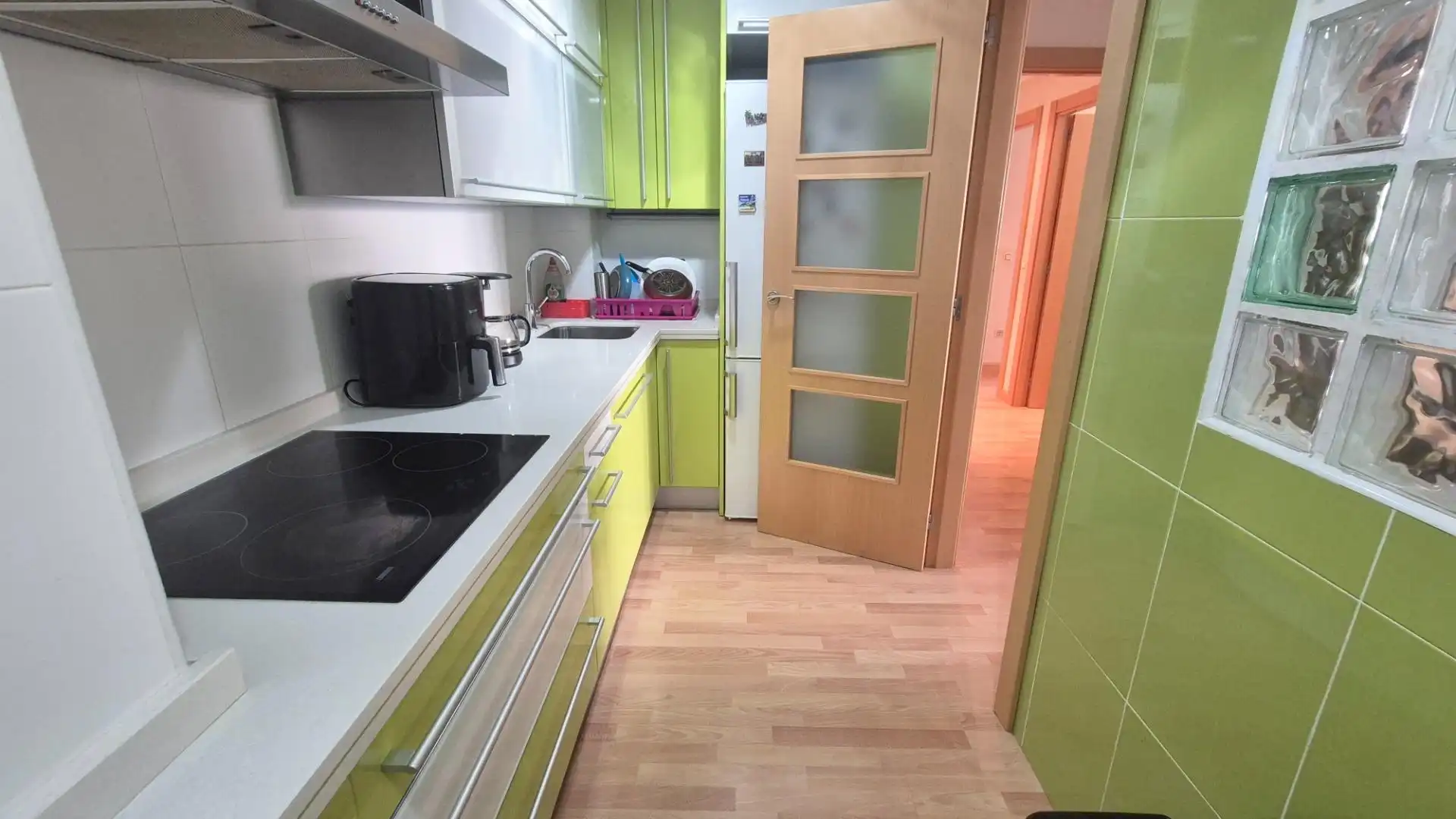 Cocina de Planta baja de alquiler en Castellanos de Moriscos con Calefacción, Amueblado y Piscina comunitaria