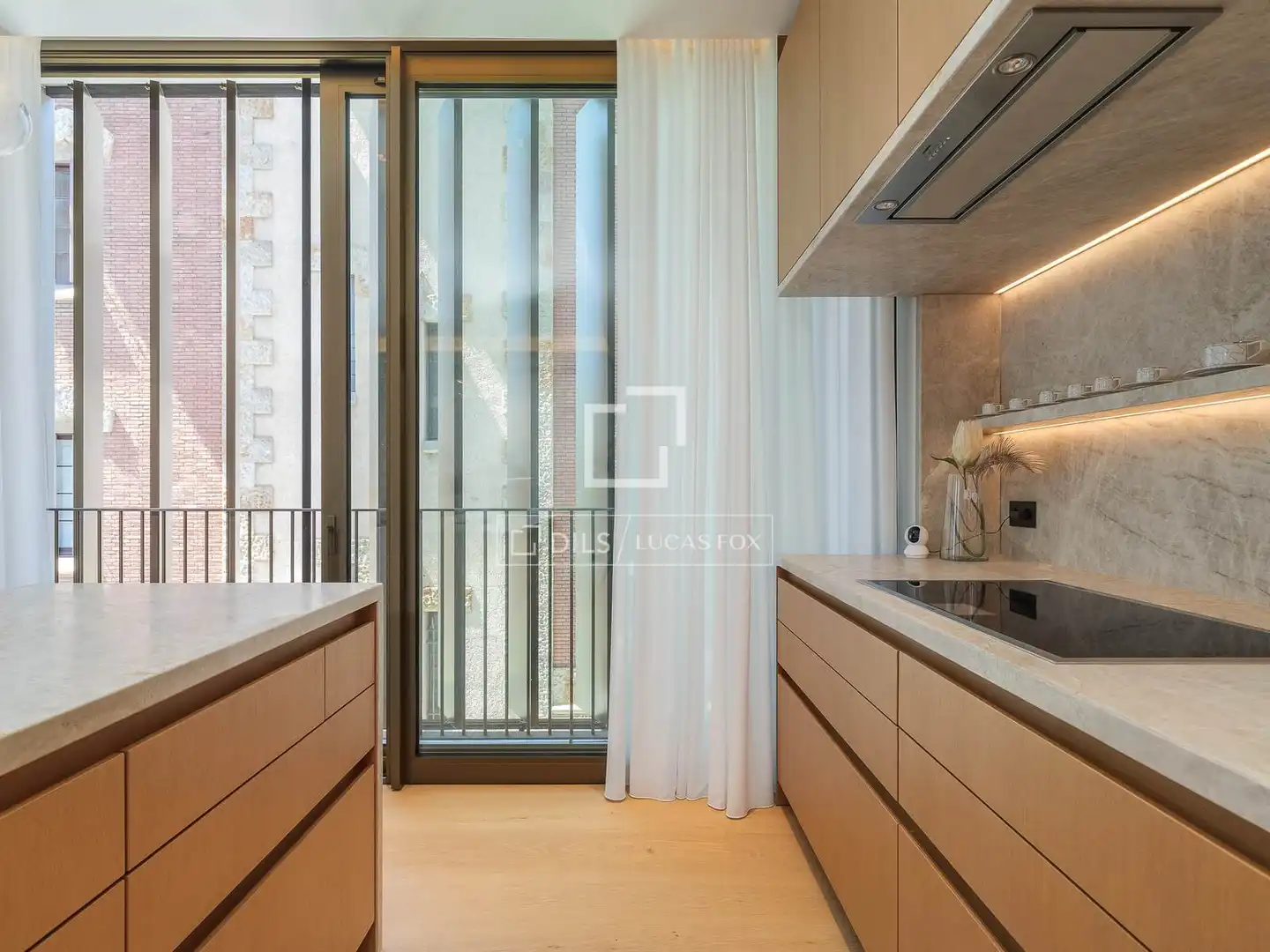 Terrasse von Wohnung zum Verkauf in Barcelona mit Klimaanlage, Heizung und Parkett