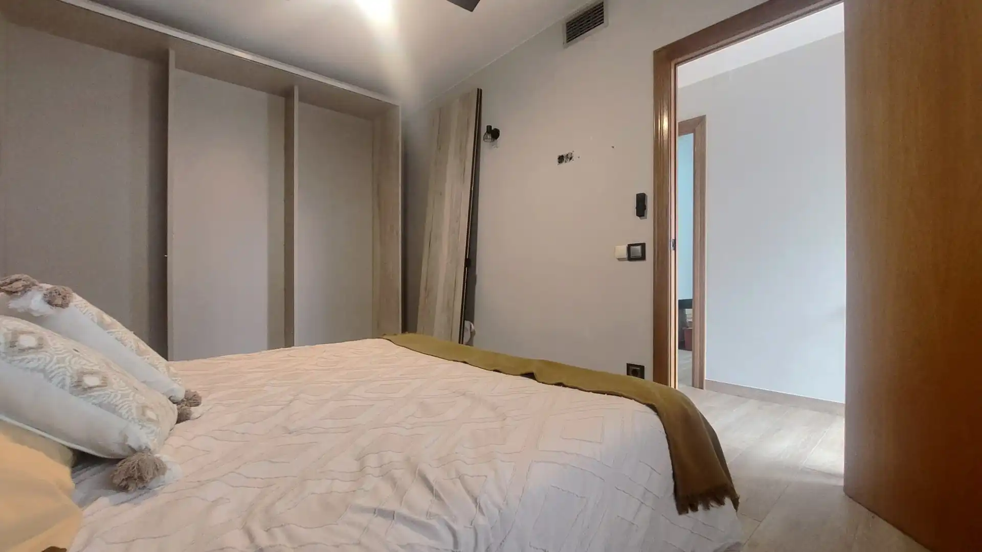 Dormitori de Pis en venda en Terrassa amb Aire condicionat, Calefacció i Balcó