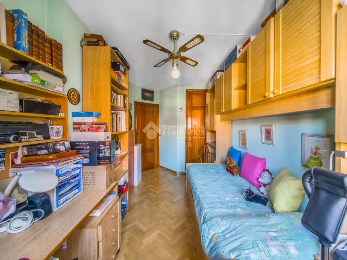 Habitación de Piso en venta en Madrid con Aire acondicionado y Calefacción