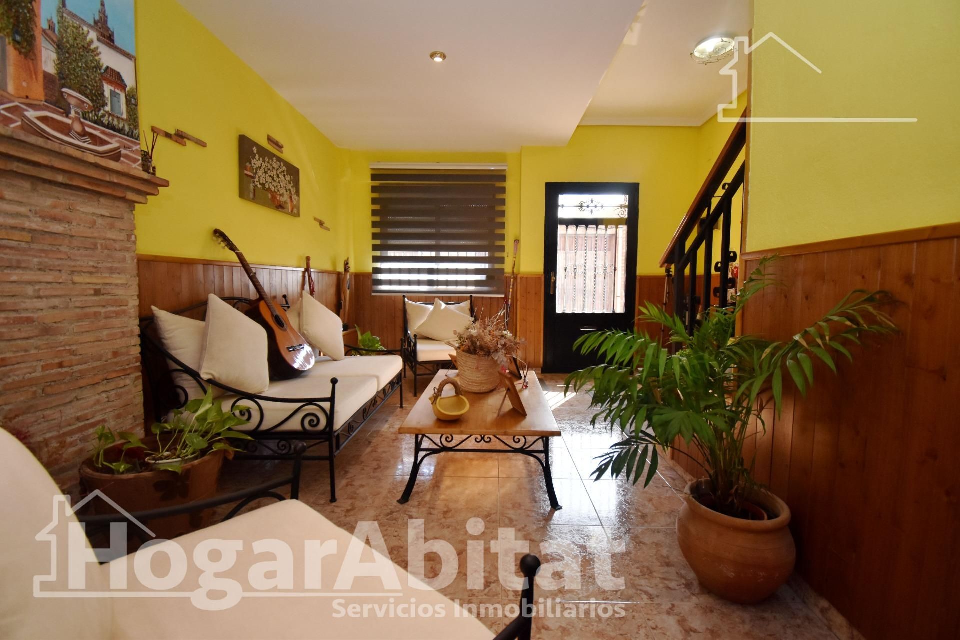 Living room of House or chalet for sale in Almazora / Almassora  with Terrace and Jacuzzi