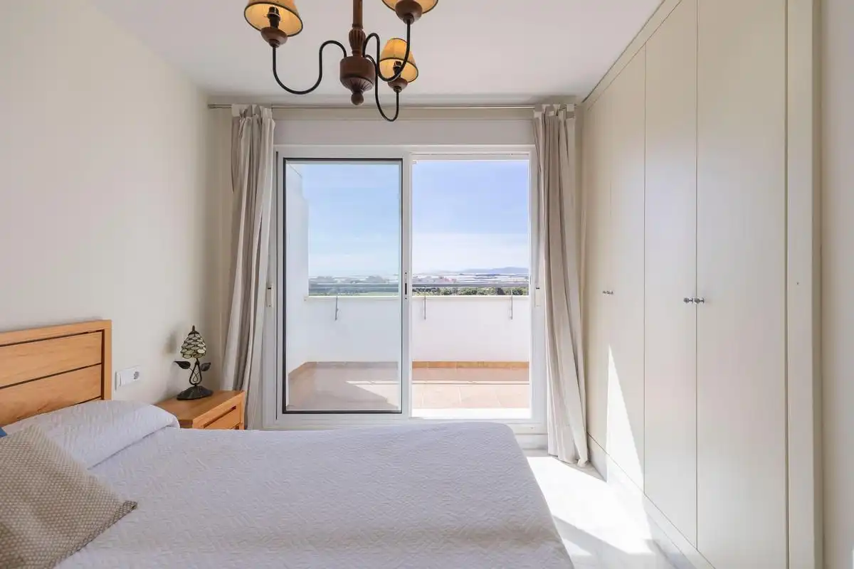 Dormitori de Àtic en venda en Roquetas de Mar amb Aire condicionat, Jardí privat i Terrassa