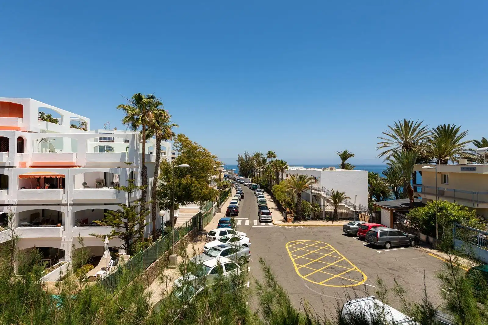 Exterior view of Study for rent in San Bartolomé de Tirajana  with Terrace and Balcony