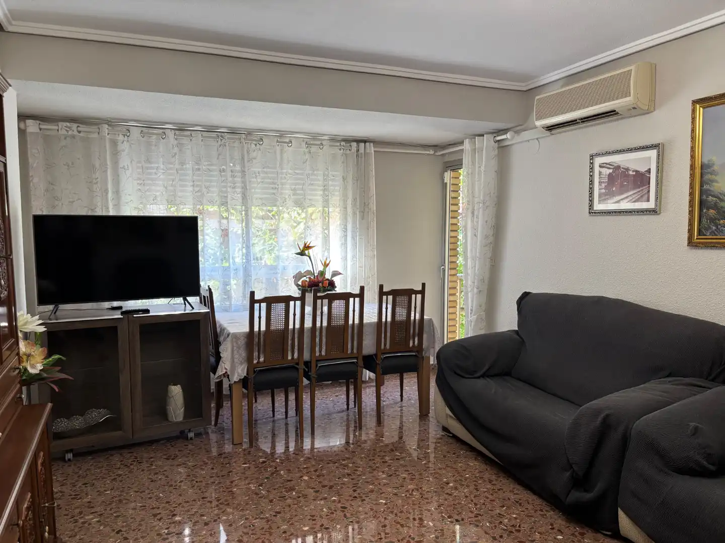 Sala d'estar de Pis en venda en Camins al Grau