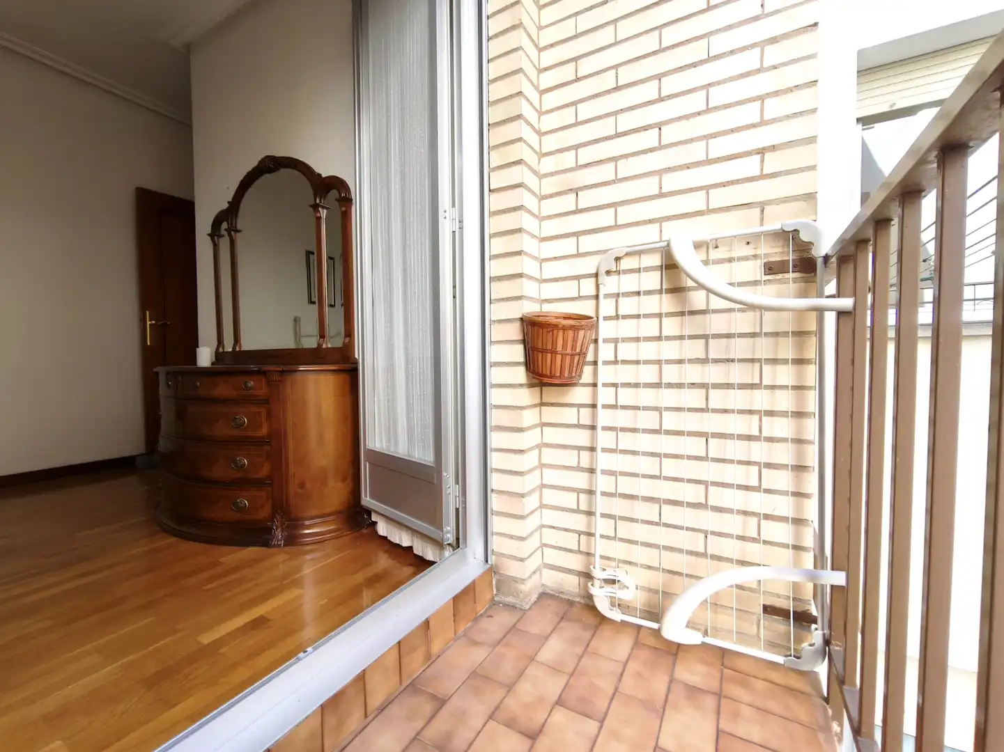 Terrassa de Pis en venda en  Logroño amb Calefacció, Parquet i Terrassa