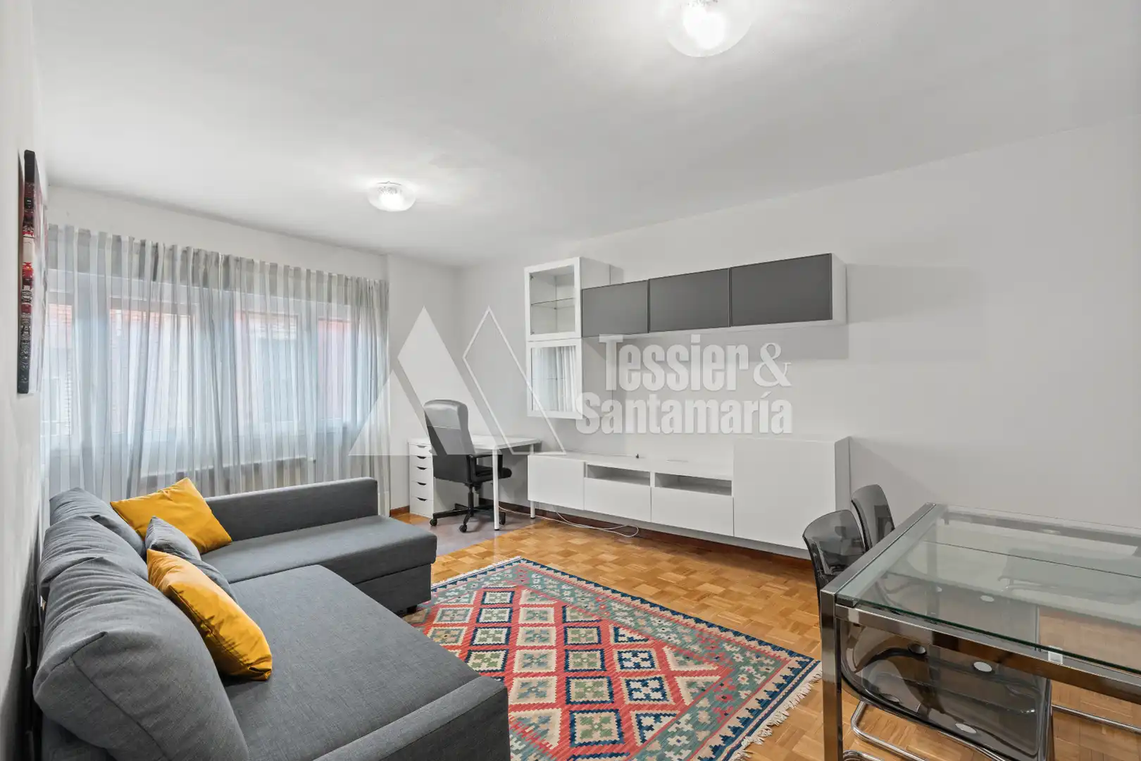 Wohnzimmer von Wohnungen zur Miete in Gijón  mit Heizung, Parkett und Möbliert