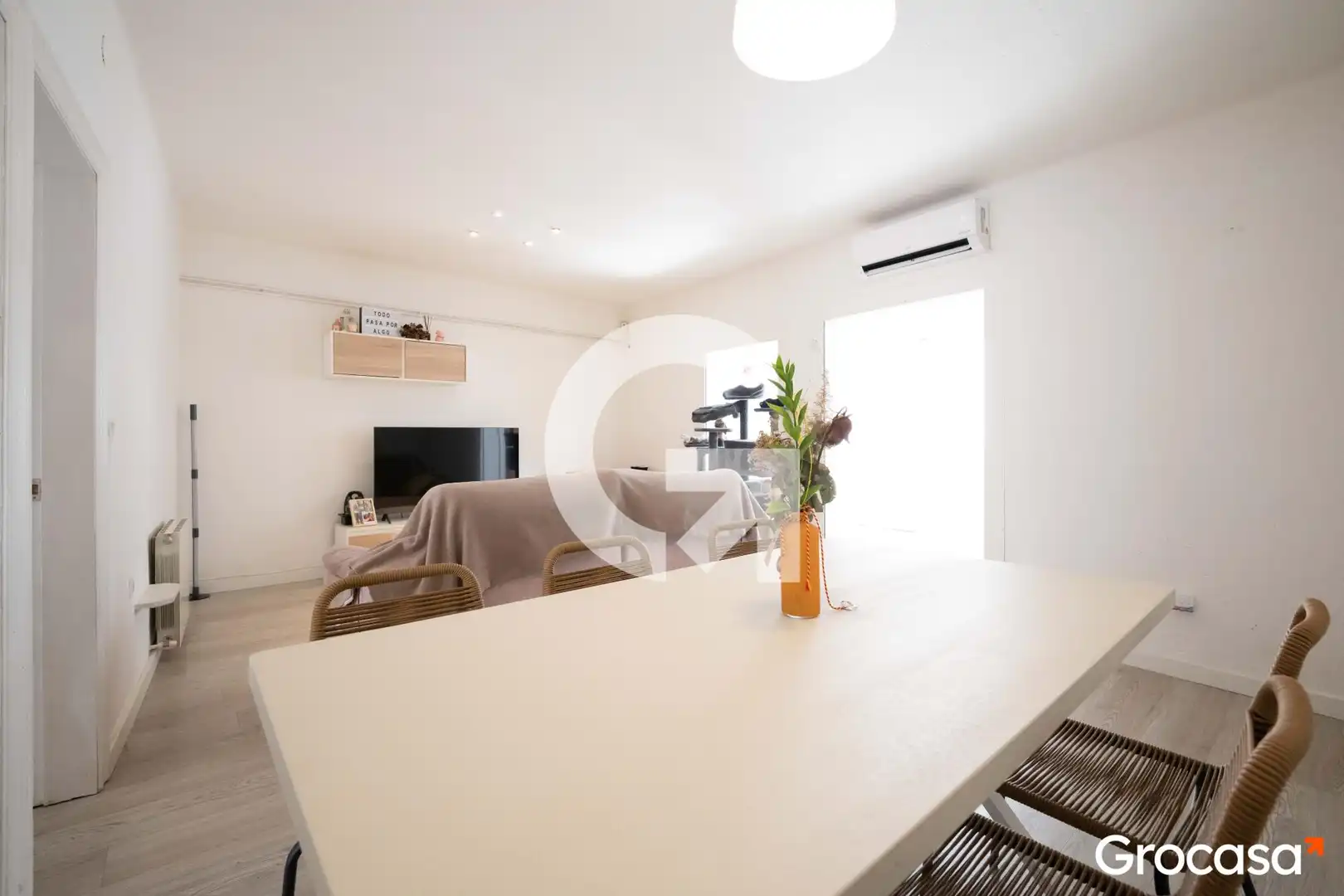 Living room of Flat for sale in Mataró  with Air Conditioner, Heating and Terrace