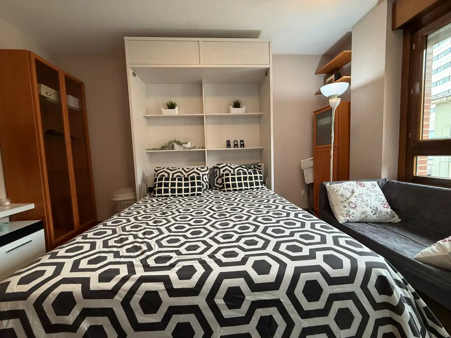 Schlafzimmer von Wohnung zum Verkauf in Oviedo  mit Heizung, Abstellraum und Möbliert
