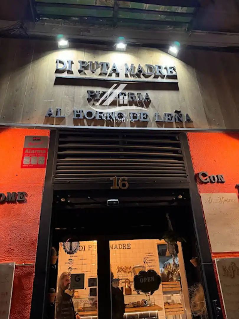 Vista exterior de Local en traspaso en Madrid