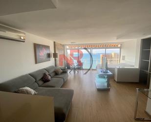 Sala d'estar de Àtic en venda en Benidorm amb Aire condicionat