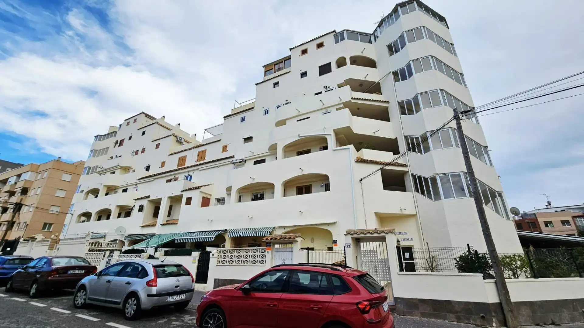 Vista exterior de Àtic en venda en Torrevieja amb Aire condicionat, Terrassa i Moblat