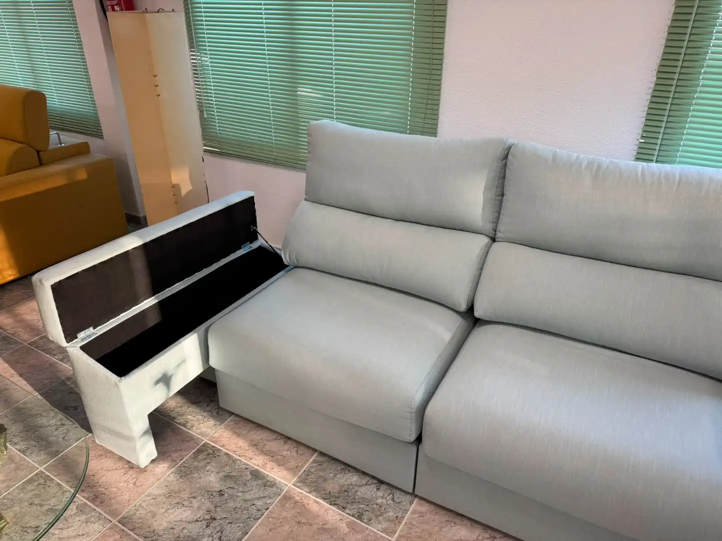 Living room of Flat for rent in Almansa  with Furnished